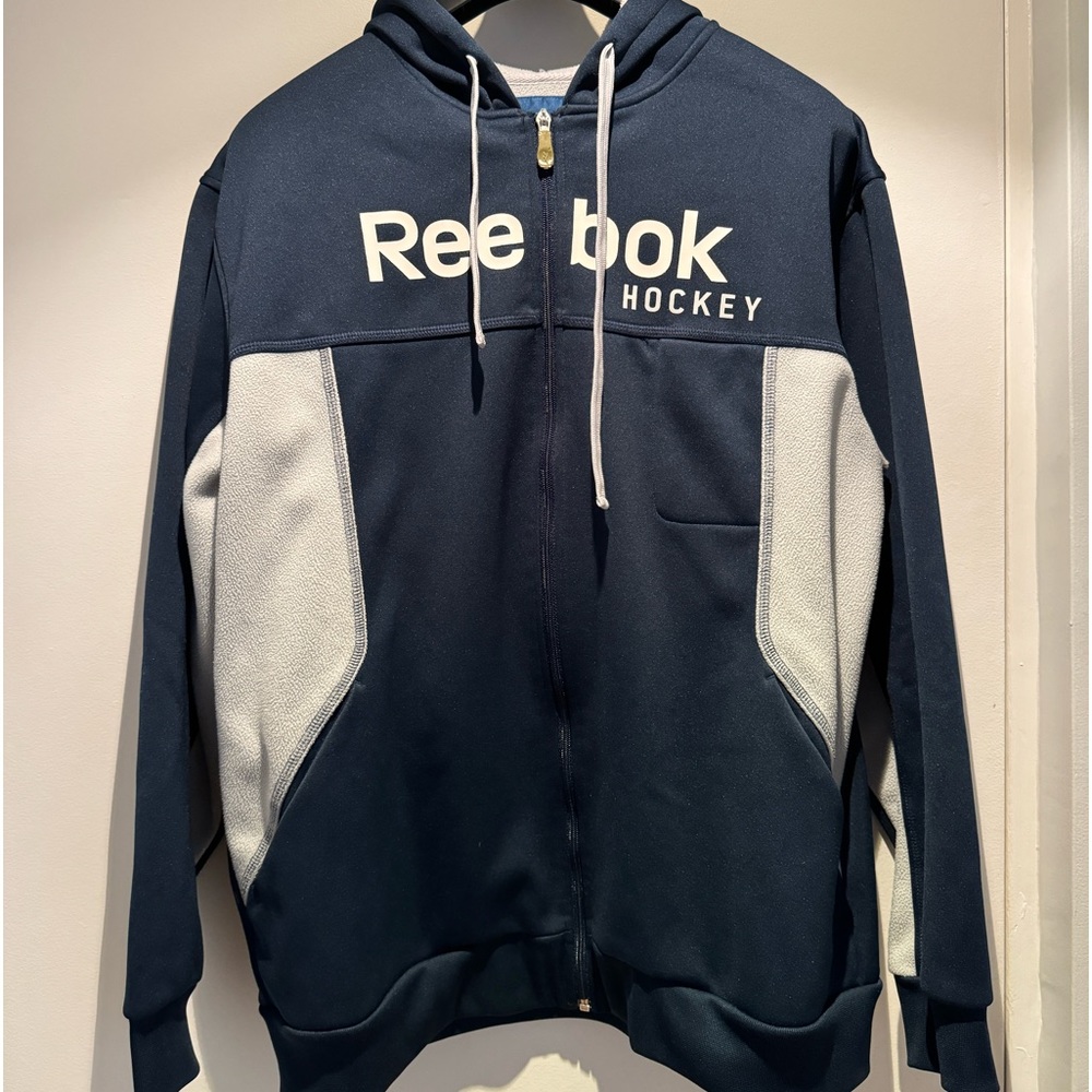 Vintage Reebok hockey hoodie size M/L
